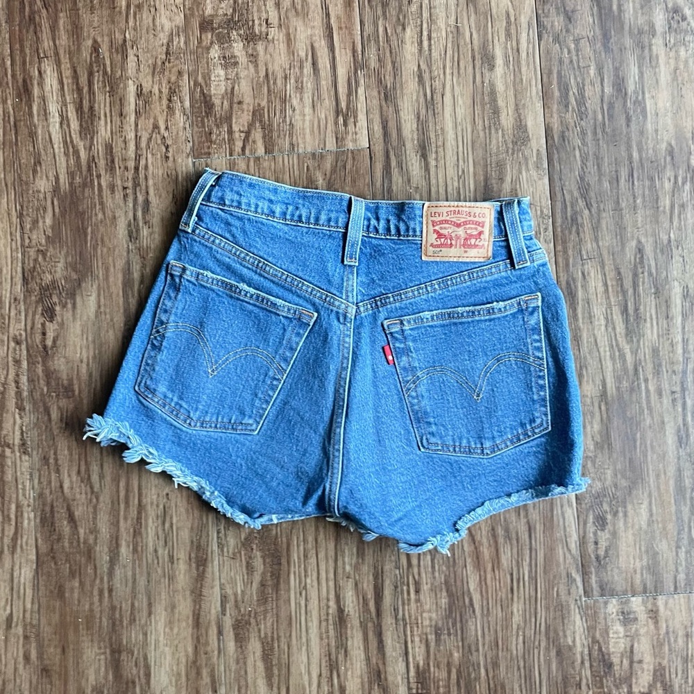 💙 Levi’s 501 Shorts 💙